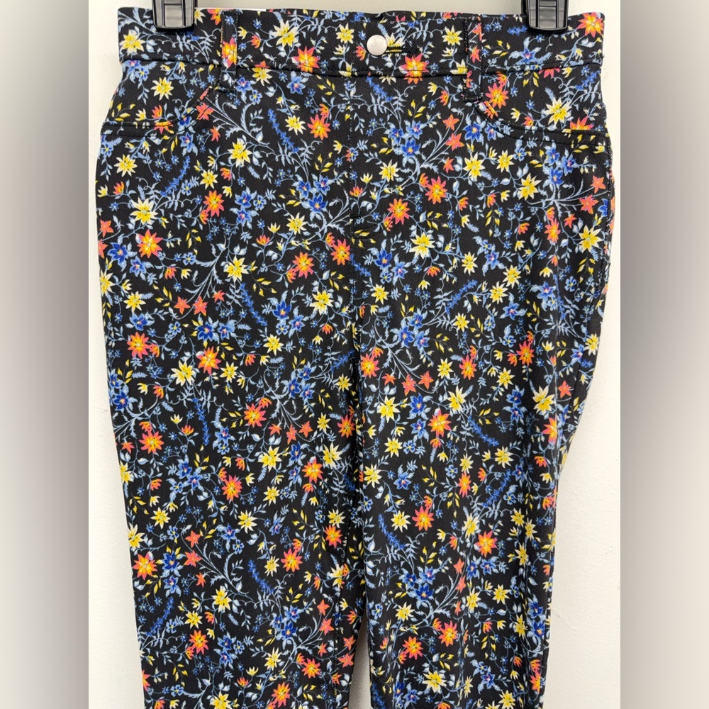Time And Tru size XS Women’s Black Blue Floral High Rise Jeggings Leggings NWT - Picture 2 of 8